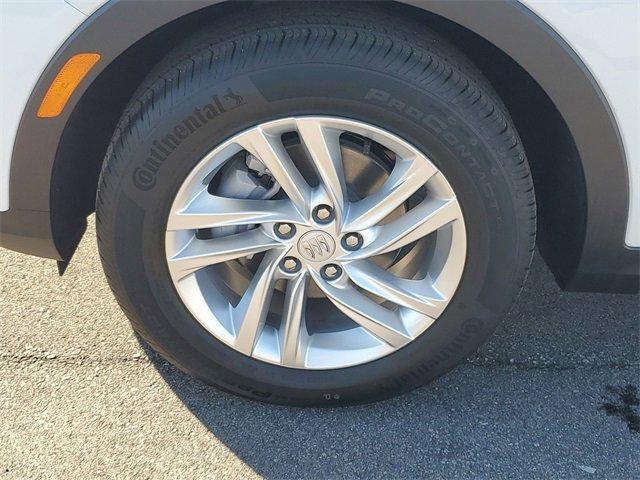 Photo of 2025 White Buick Envista