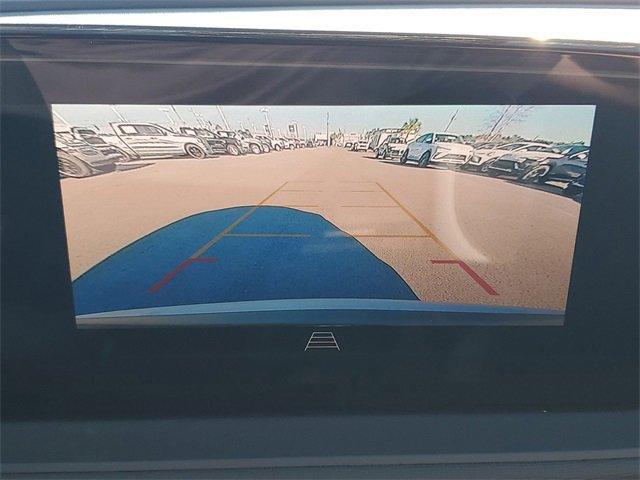 Photo of 2025 White Buick Envista