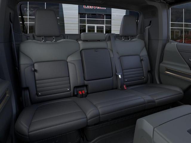 Photo of 2025 White GMC HUMMER EV Pickup