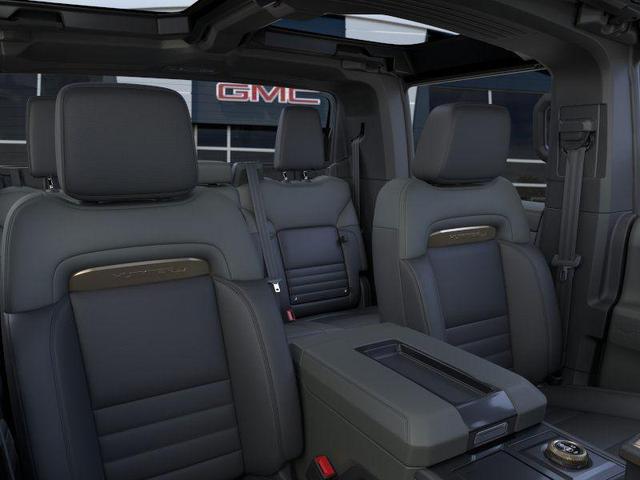 Photo of 2025 White GMC HUMMER EV Pickup