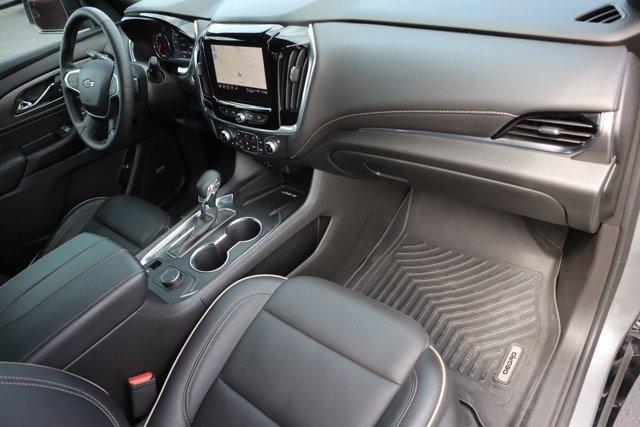 Photo of 2023 Sterling Gray Metallic Chevrolet Traverse