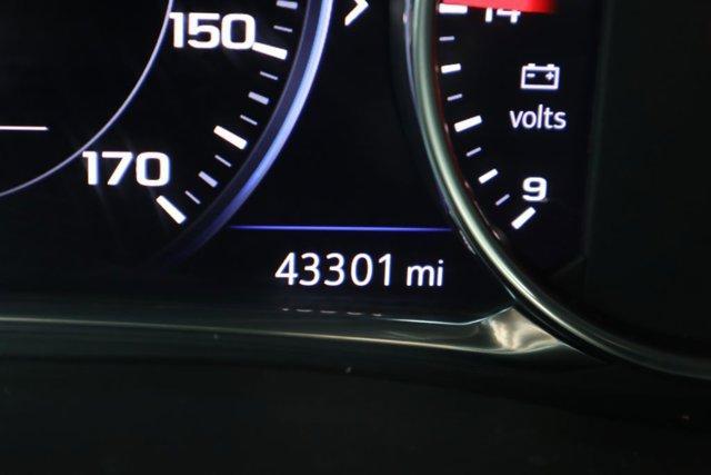 Photo of 2023 Sterling Gray Metallic Chevrolet Traverse