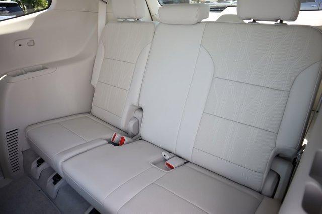 Photo of 2026 White Tri-Coat Buick Enclave
