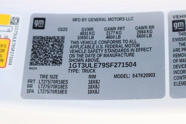Photo of 2025 Summit White GMC Sierra 2500