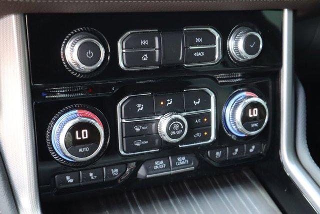 Photo of 2022 White Frost Tri-Coat GMC Yukon XL