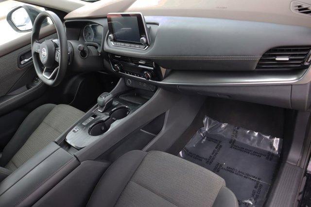 Photo of 2021 Black Nissan Rogue