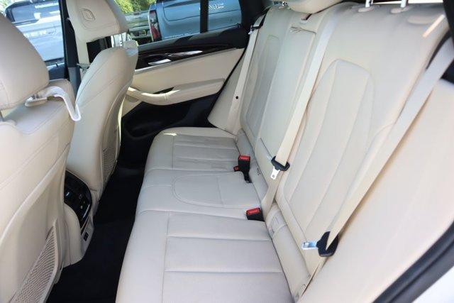 Photo of 2022 Alpine White BMW X3