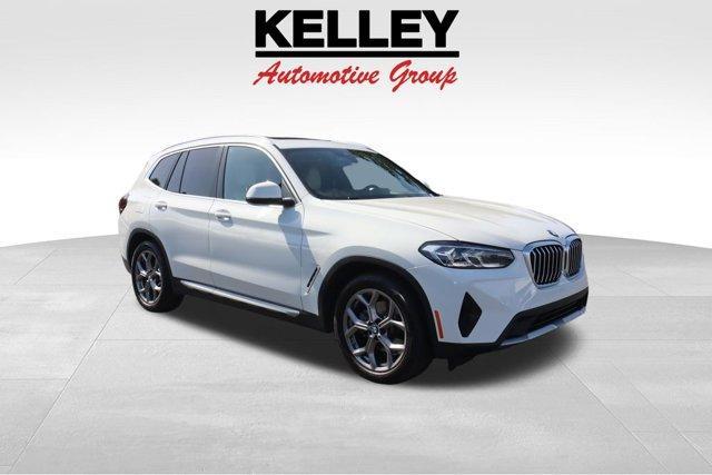 Photo of 2022 Alpine White BMW X3