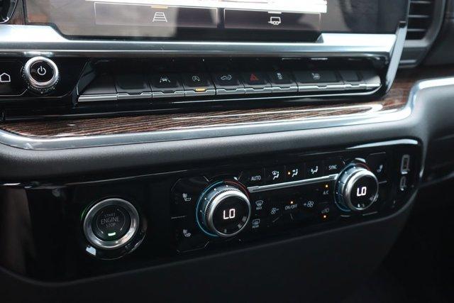 Photo of 2024 Summit White GMC Sierra 1500