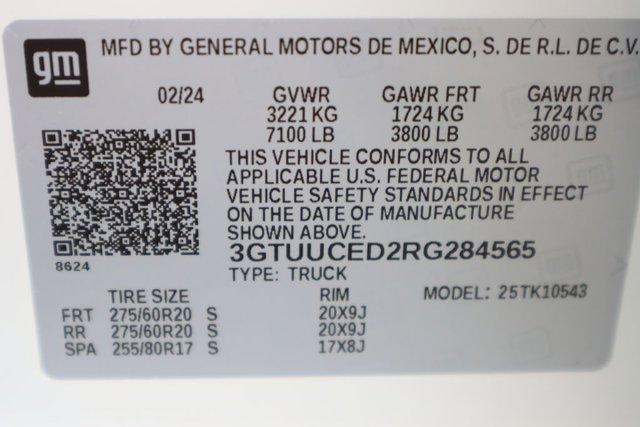 Photo of 2024 Summit White GMC Sierra 1500