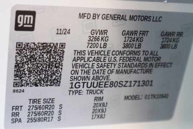 Photo of 2025 Summit White GMC Sierra 1500