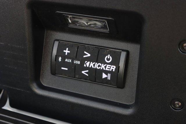 Photo of 2025 Summit White GMC Sierra 1500