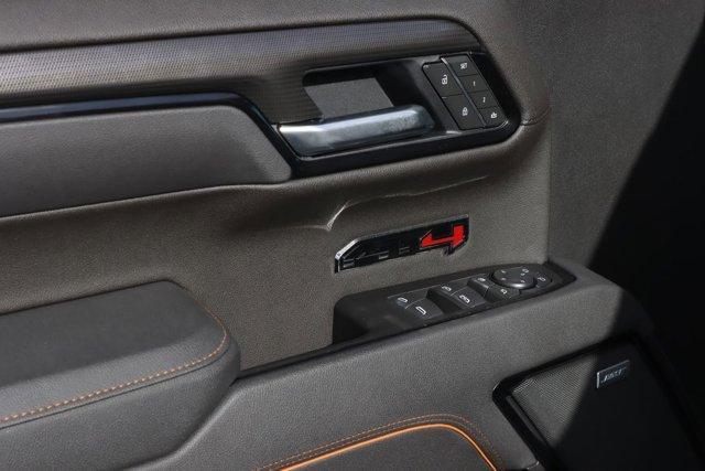 Photo of 2025 Summit White GMC Sierra 1500