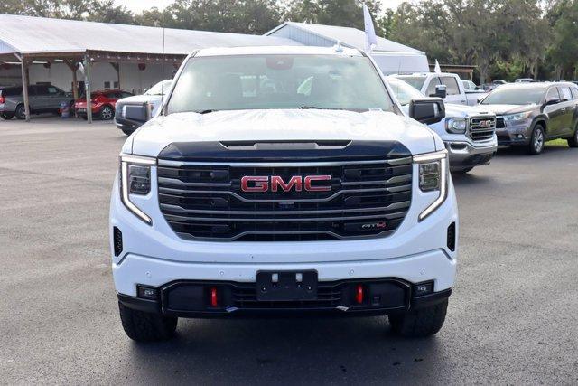 Photo of 2025 Summit White GMC Sierra 1500