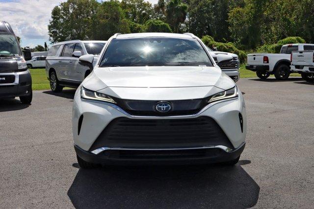 Photo of 2021 White Toyota Venza