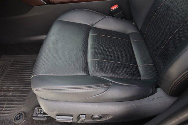 Photo of 2021 White Toyota Venza