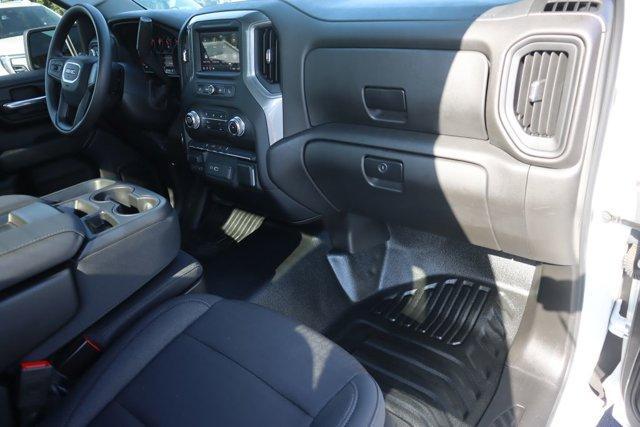 Photo of 2024 Summit White GMC Sierra 2500