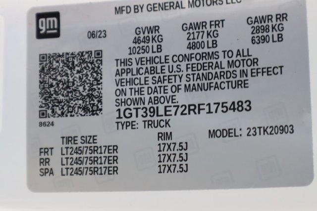Photo of 2024 Summit White GMC Sierra 2500
