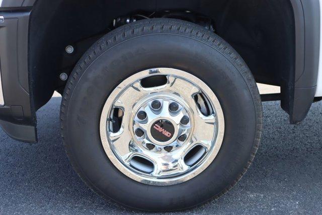 Photo of 2024 Summit White GMC Sierra 2500