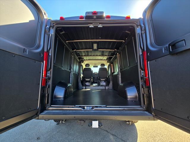 Photo of 2025 Granite Crystal Metallic Clearcoat RAM ProMaster 1500