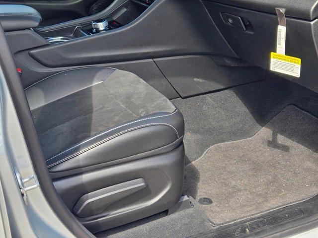 Photo of 2025 Silver Zynith Jeep Grand Cherokee L