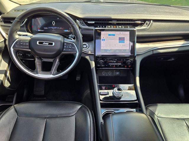Photo of 2021 Baltic Gray Metallic Clearcoat Jeep Grand Cherokee L