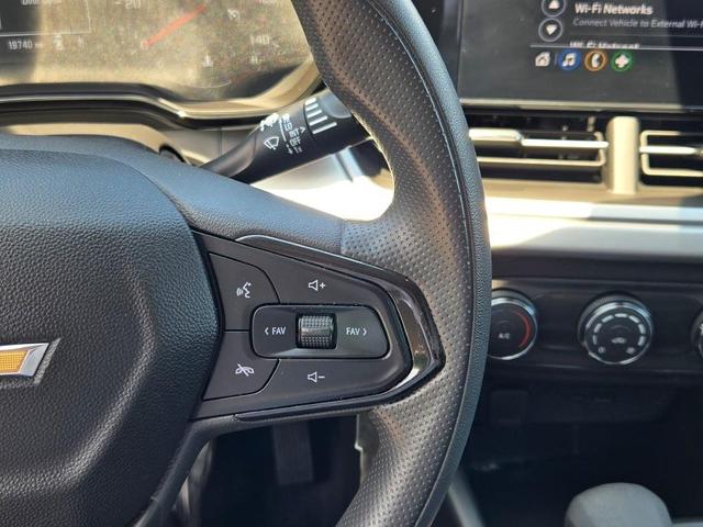 Photo of 2024 Summit White Chevrolet Trax