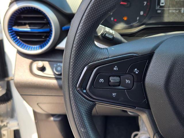 Photo of 2024 Summit White Chevrolet Trax