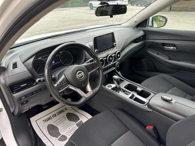 Photo of 2022 Cloud White Nissan Sentra