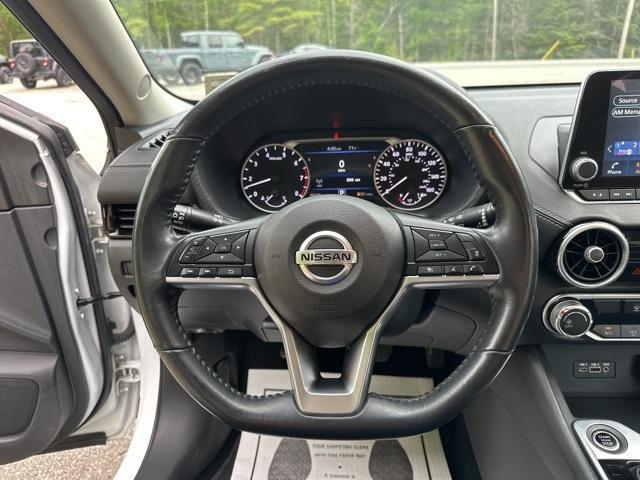 Photo of 2022 Cloud White Nissan Sentra