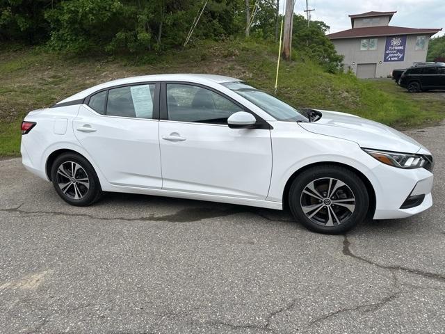 Photo of 2022 Cloud White Nissan Sentra