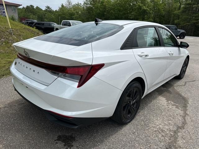 Photo of 2022 Quartz White Hyundai ELANTRA
