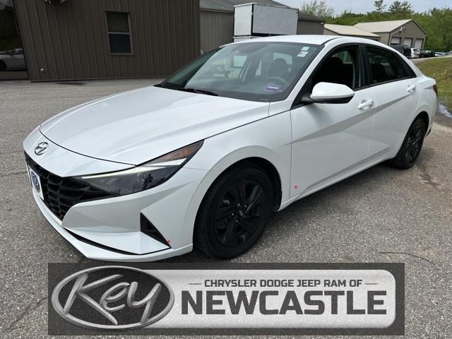 Photo of 2022 Quartz White Hyundai ELANTRA