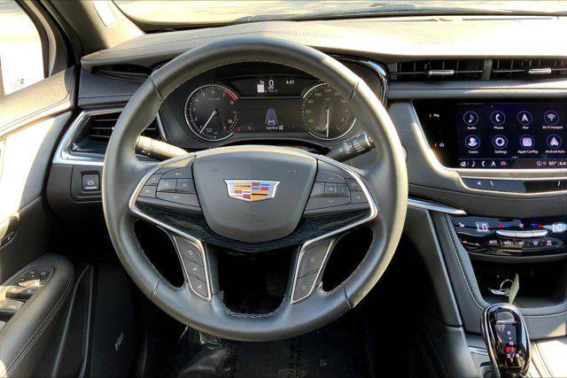 Photo of 2025 Stellar Black Metallic Cadillac XT5