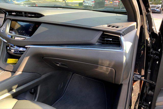 Photo of 2025 Stellar Black Metallic Cadillac XT5