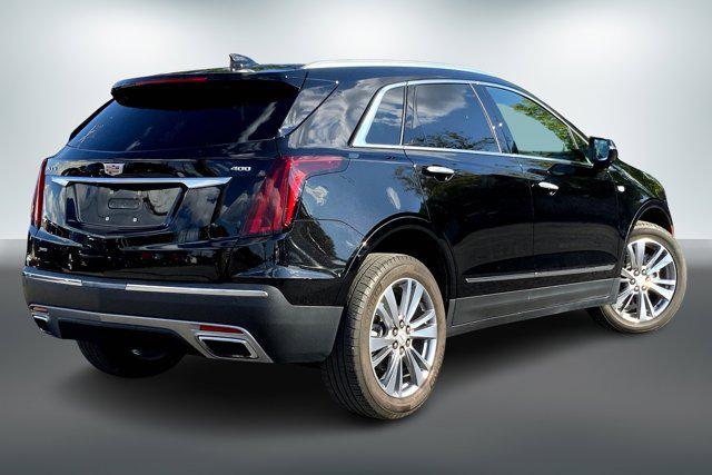 Photo of 2025 Stellar Black Metallic Cadillac XT5