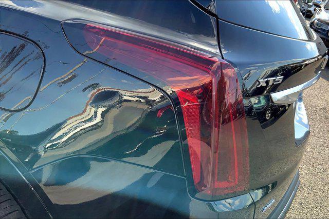 Photo of 2025 Stellar Black Metallic Cadillac XT5