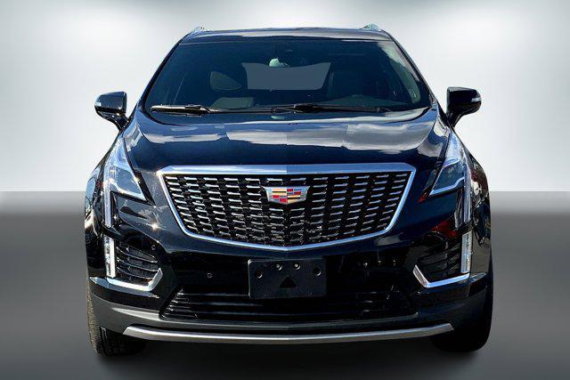 Photo of 2025 Stellar Black Metallic Cadillac XT5