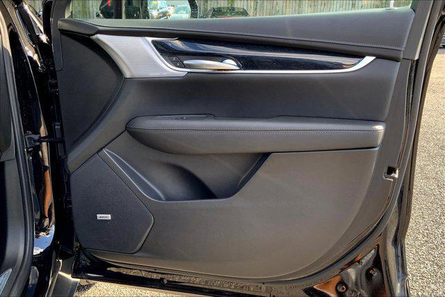 Photo of 2025 Stellar Black Metallic Cadillac XT5