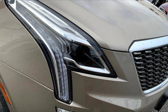 Photo of 2022 Latte Metallic Cadillac XT5