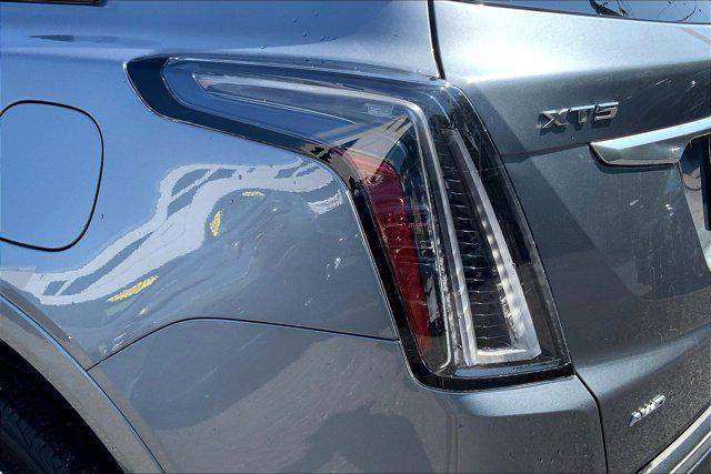 Photo of 2020 Satin Steel Metallic Cadillac XT5