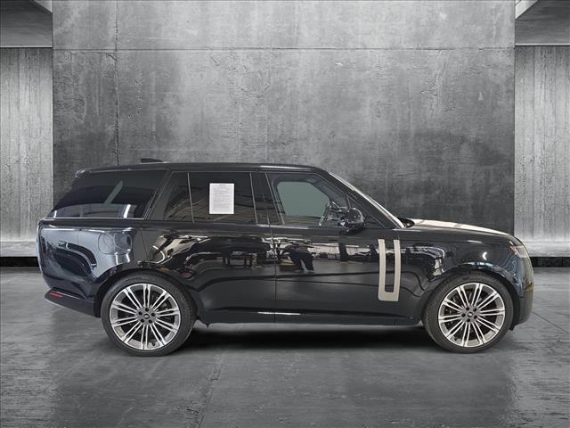 Photo of 2025 Santorini Black Metallic Land Rover Range Rover