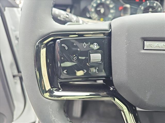 Photo of 2026 Fuji White Land Rover Range Rover Evoque