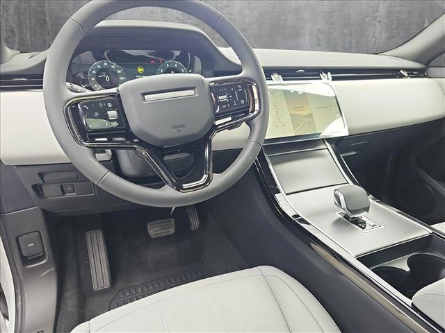 Photo of 2026 Fuji White Land Rover Range Rover Evoque