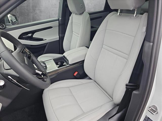 Photo of 2026 Fuji White Land Rover Range Rover Evoque