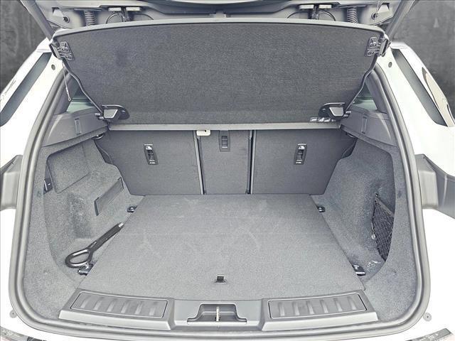 Photo of 2026 Fuji White Land Rover Range Rover Evoque