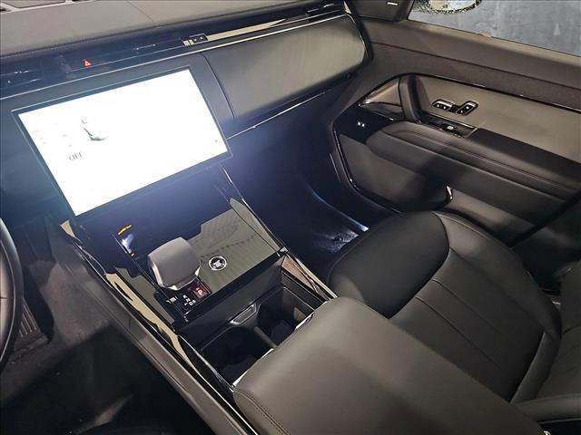 Photo of 2025 Borasco Grey Metallic Land Rover Range Rover Sport