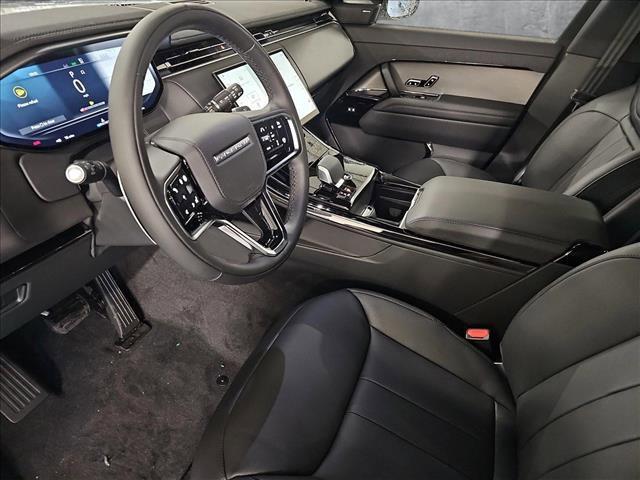 Photo of 2025 Borasco Grey Metallic Land Rover Range Rover Sport