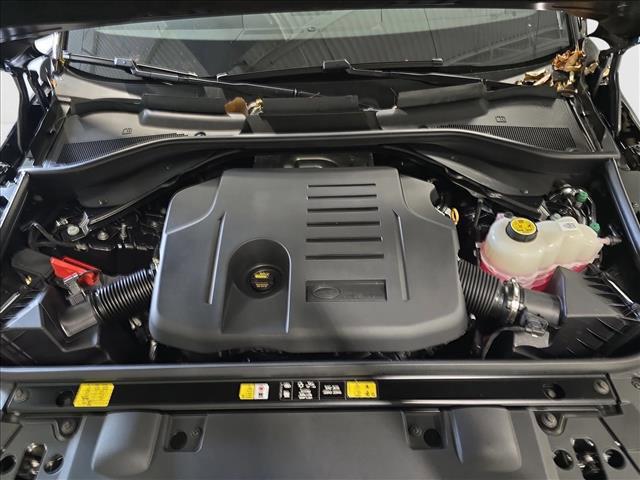 Photo of 2025 Carpathian Grey Premium Metallic Land Rover Range Rover Sport