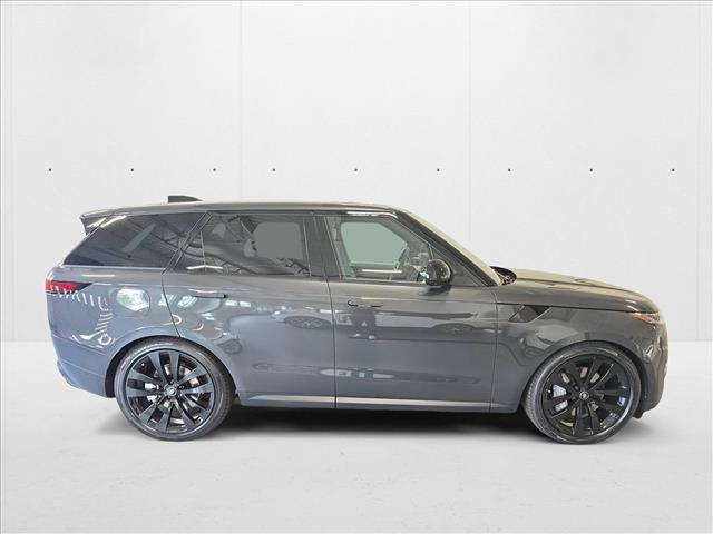 Photo of 2025 Carpathian Grey Premium Metallic Land Rover Range Rover Sport